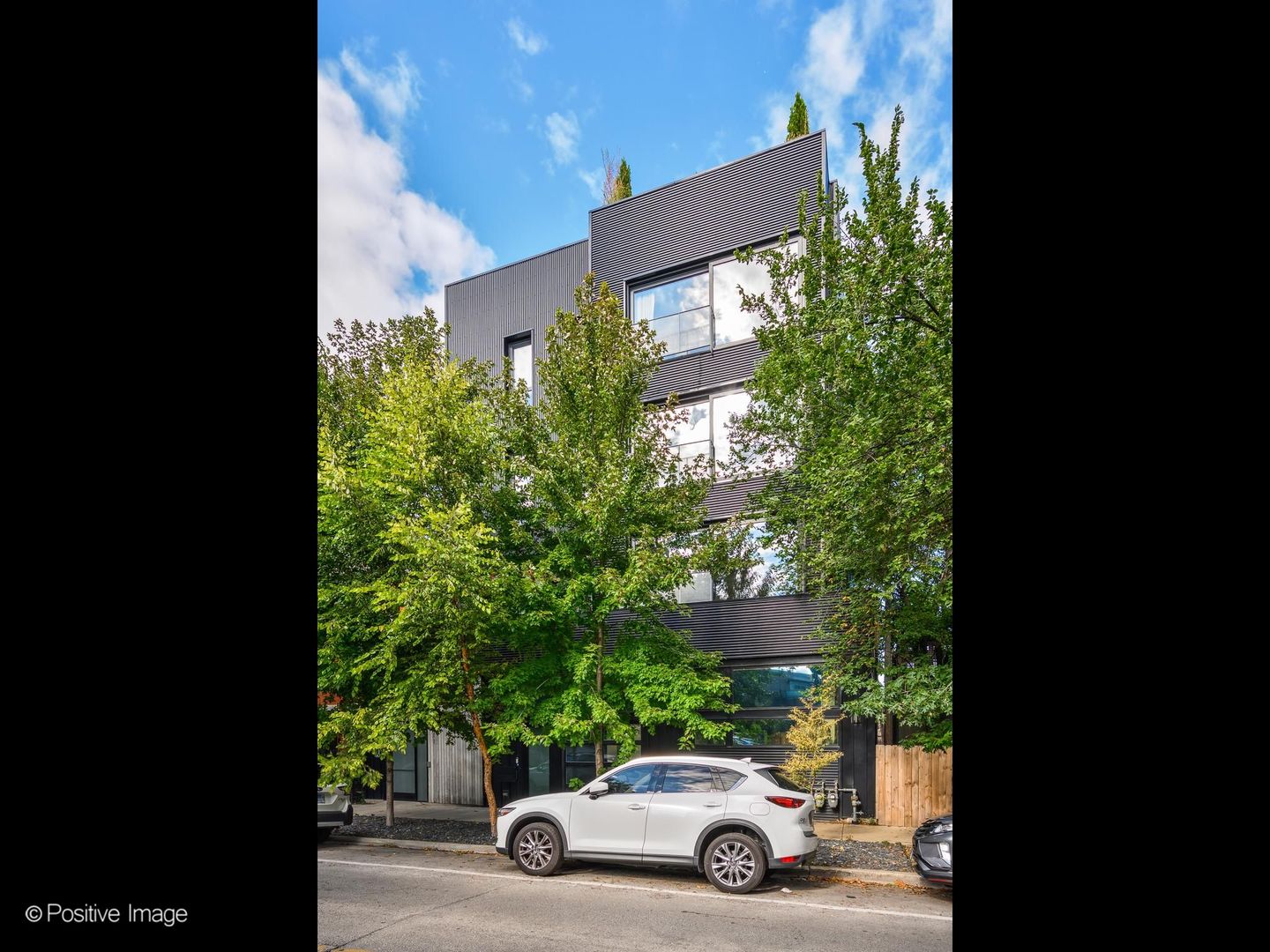 1311 Wicker Park Avenue