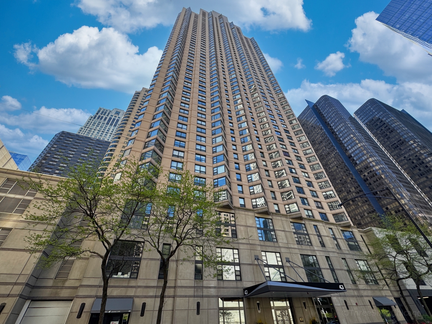 401 ONTARIO Street