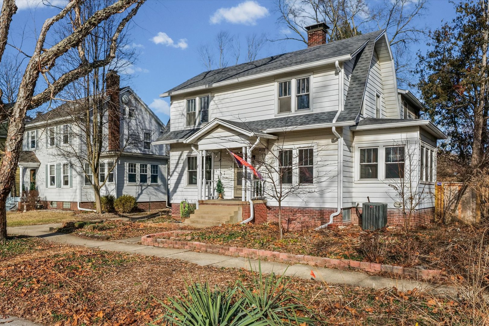 702 Iowa Street