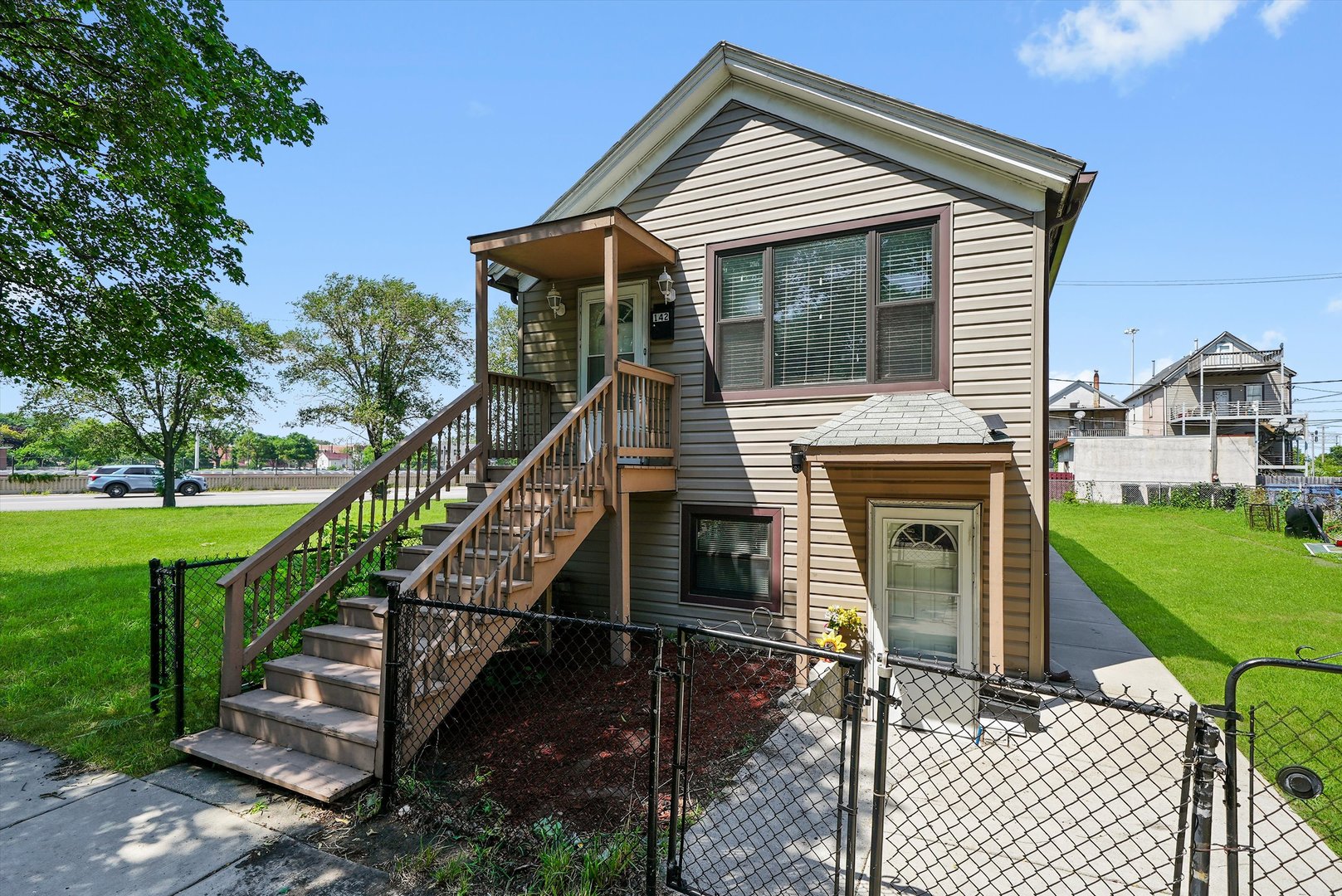 142 Swann Street