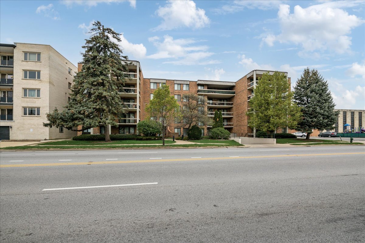 1020 Harlem Avenue