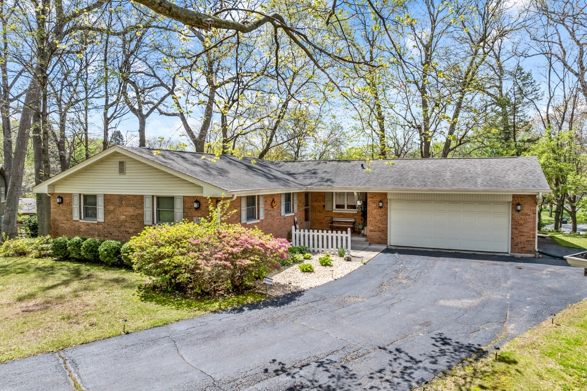 1111 Edgewood Circle