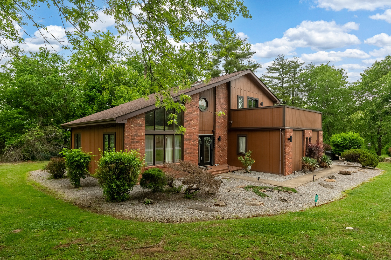 183 Heritage Road
