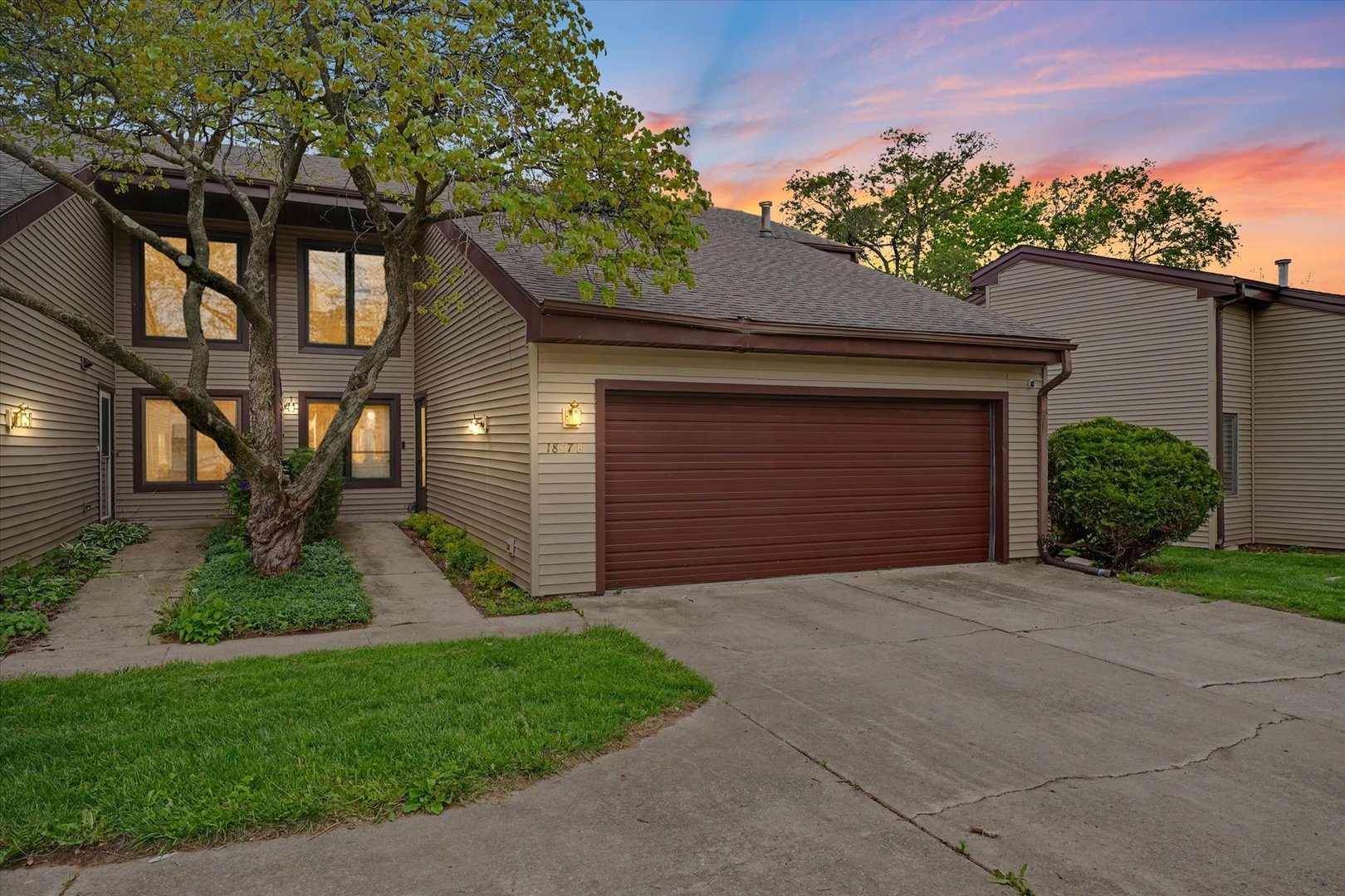 1807 Glenwood Oaks Court