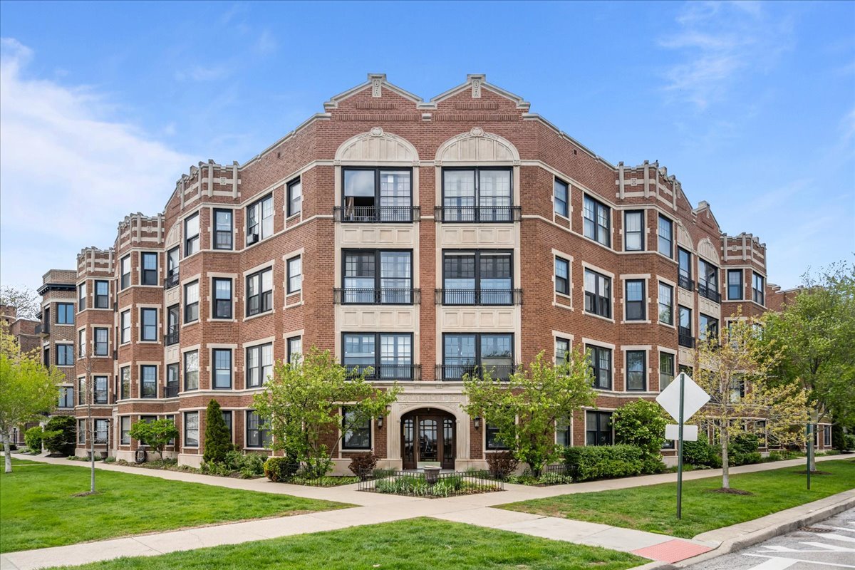 632 Sheridan Square