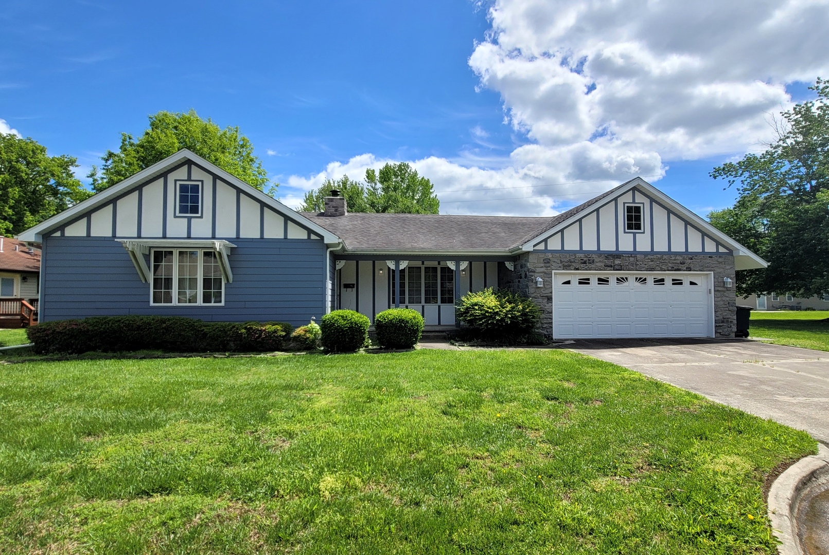 509 WILLOW Place
