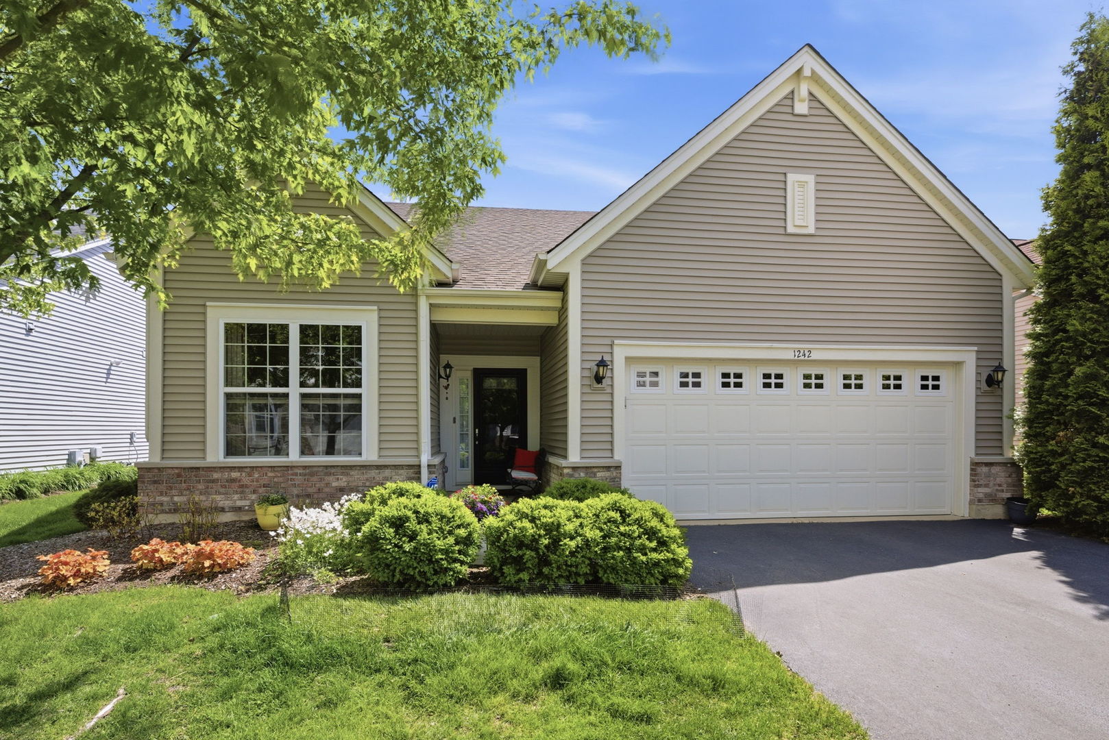 1242 Barkston Lane