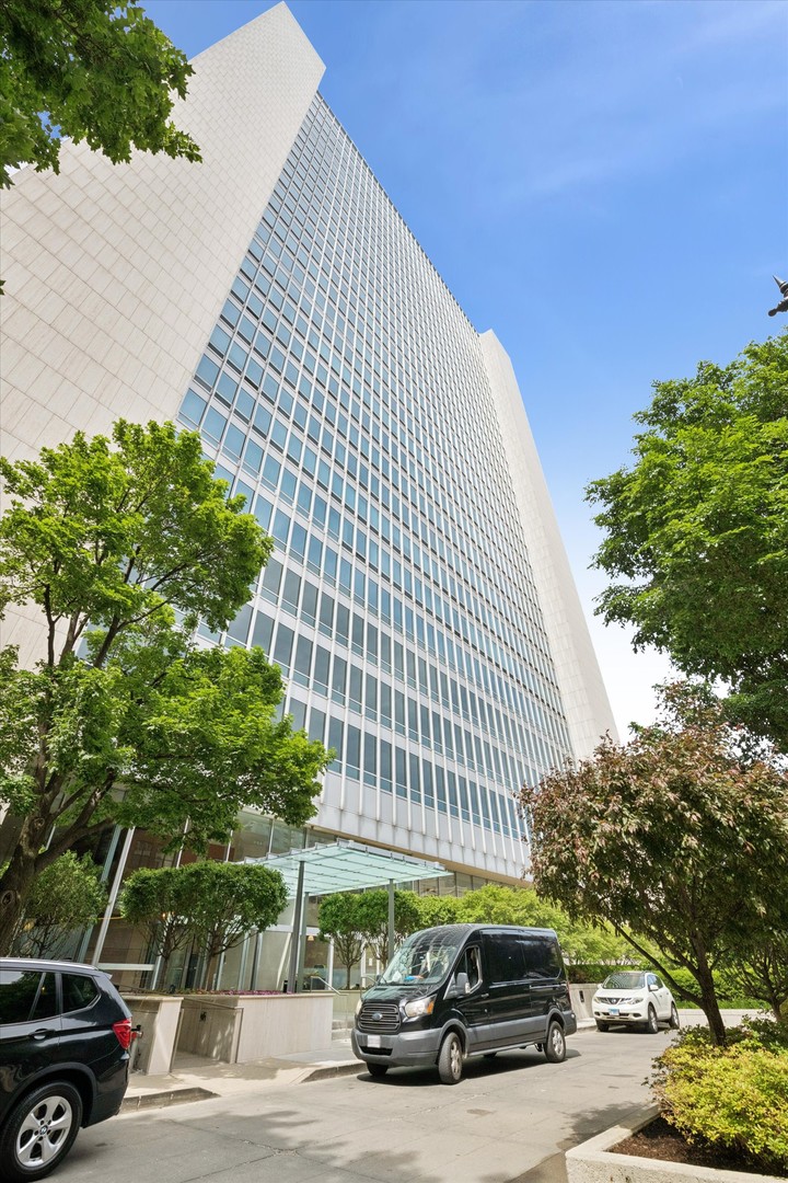 500 Superior Street