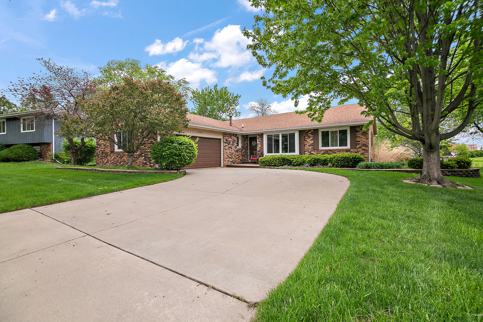659 Woodstock Lane
