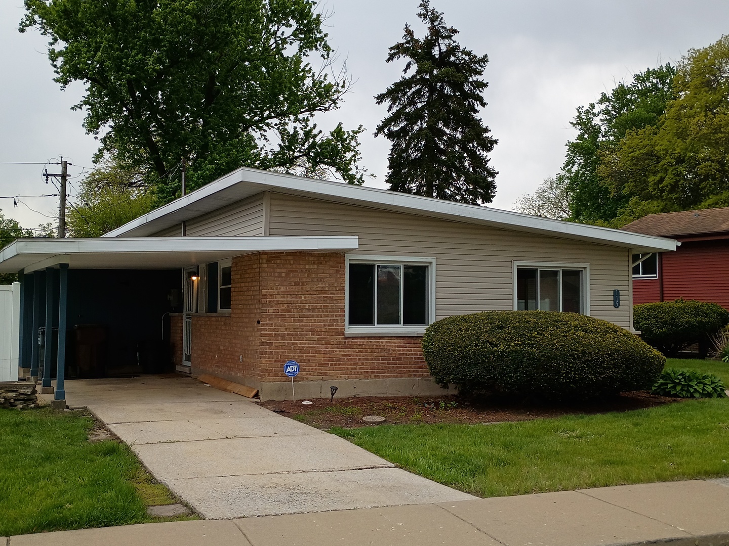 115 ALGONQUIN Street