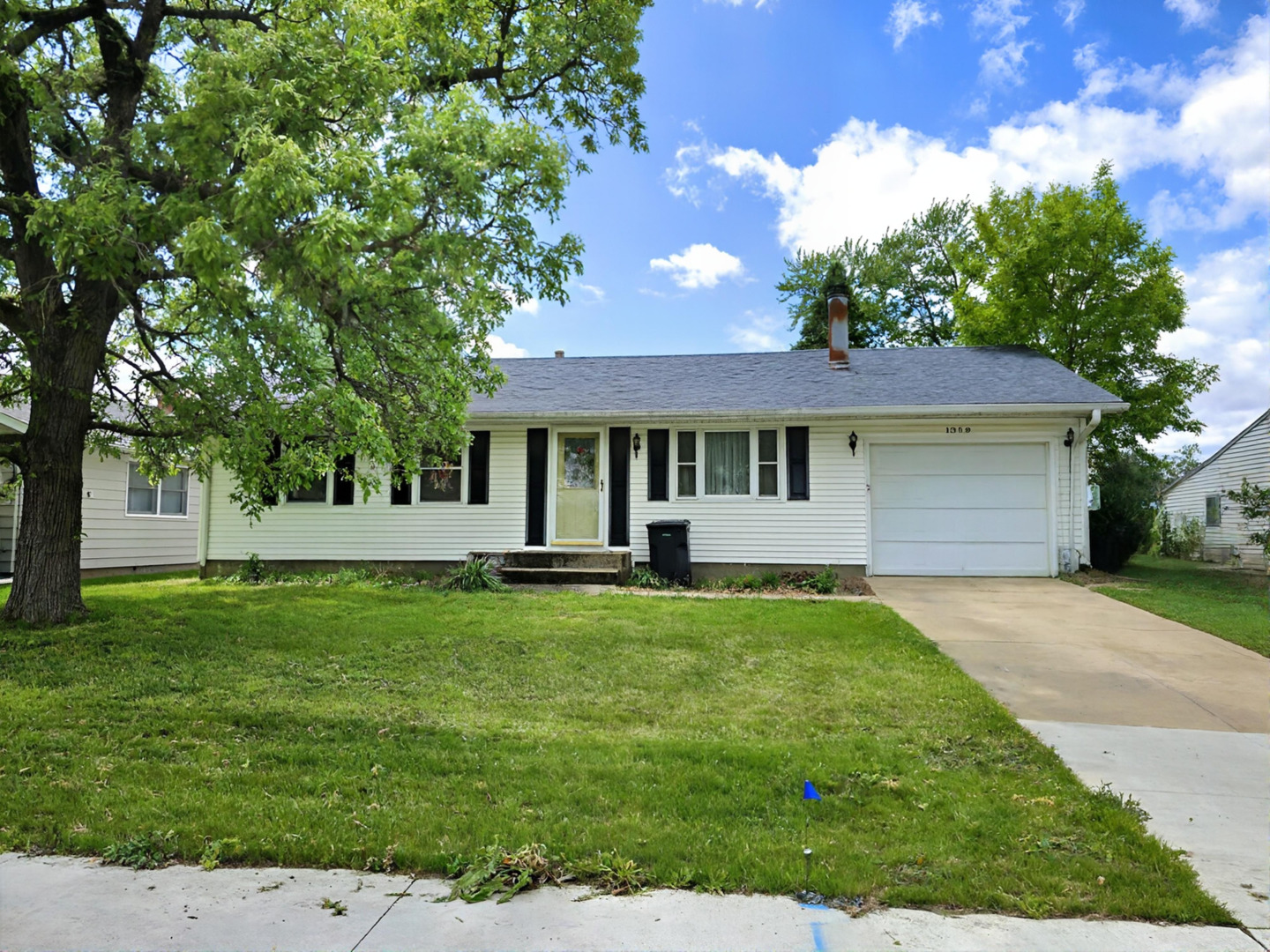 1350 Springdale Drive