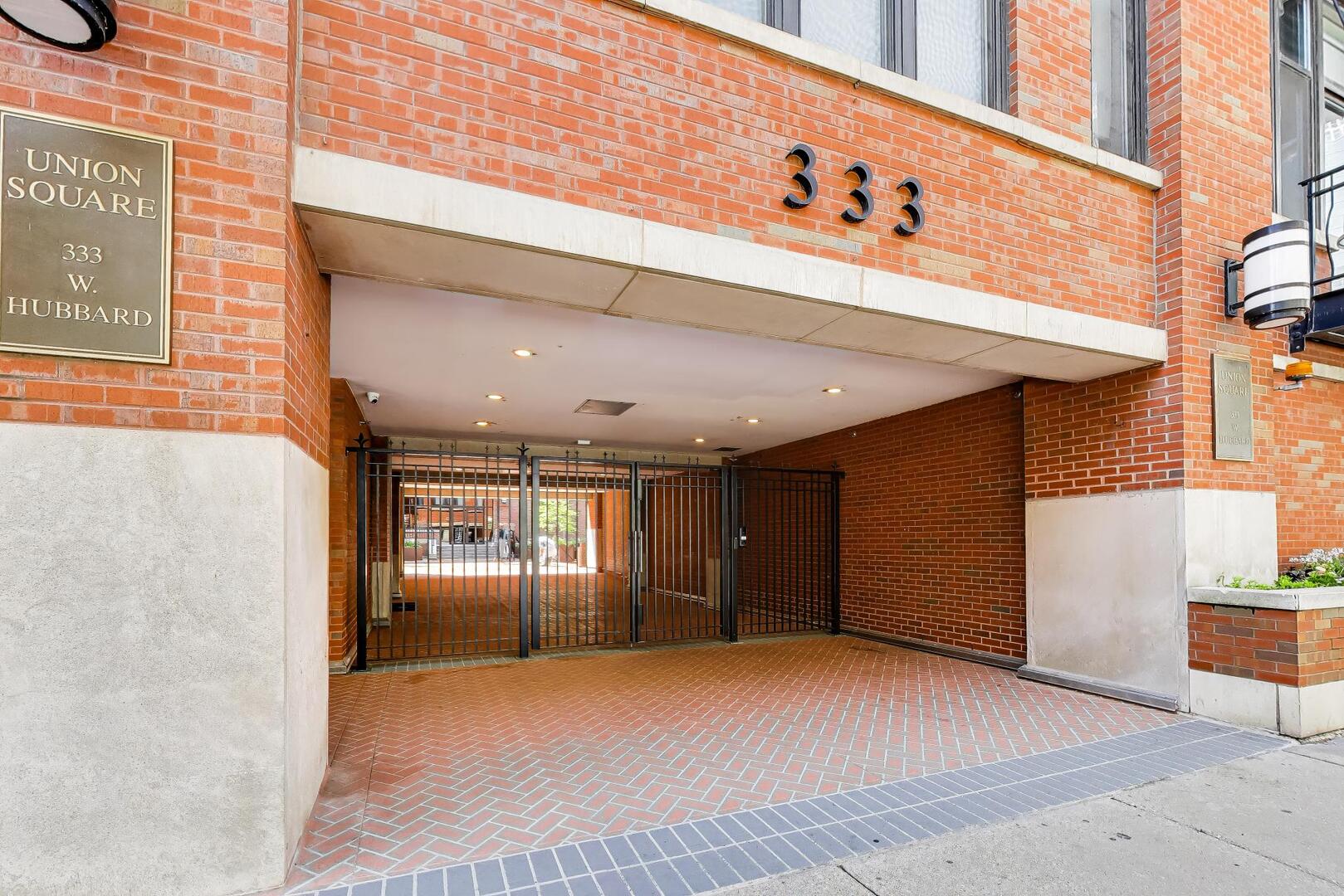 333 Hubbard Street