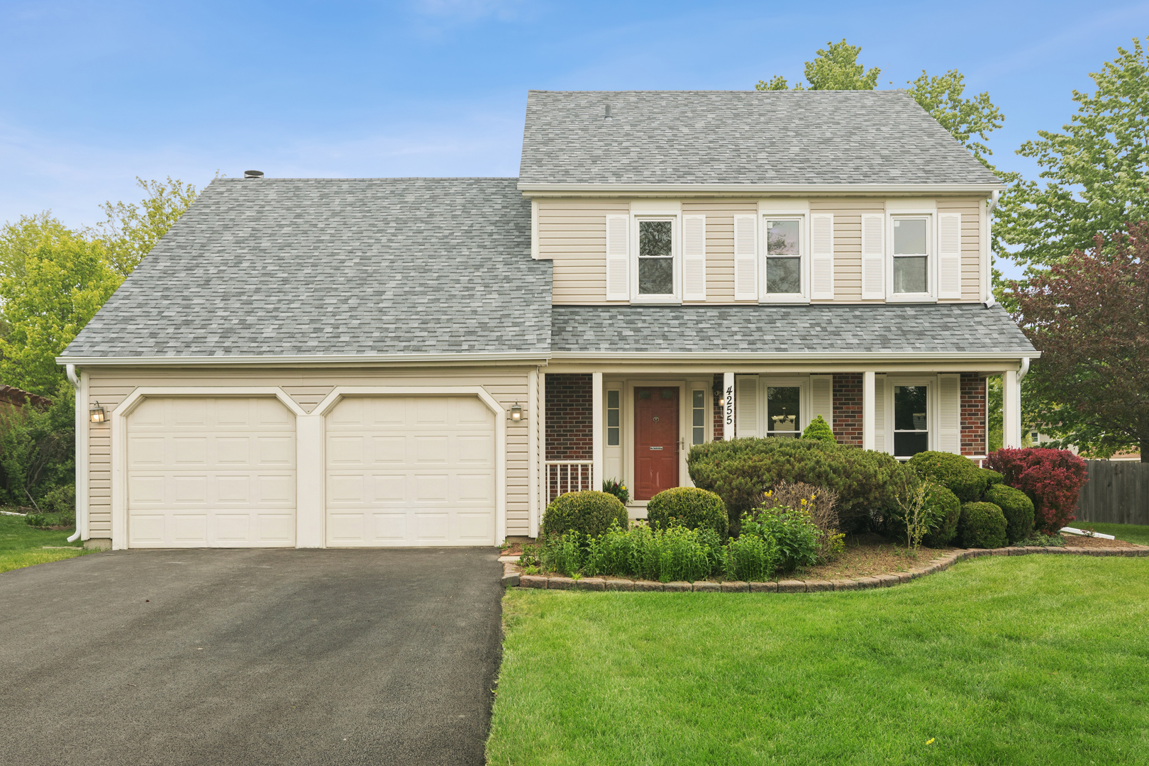 4255 OAK KNOLL Lane