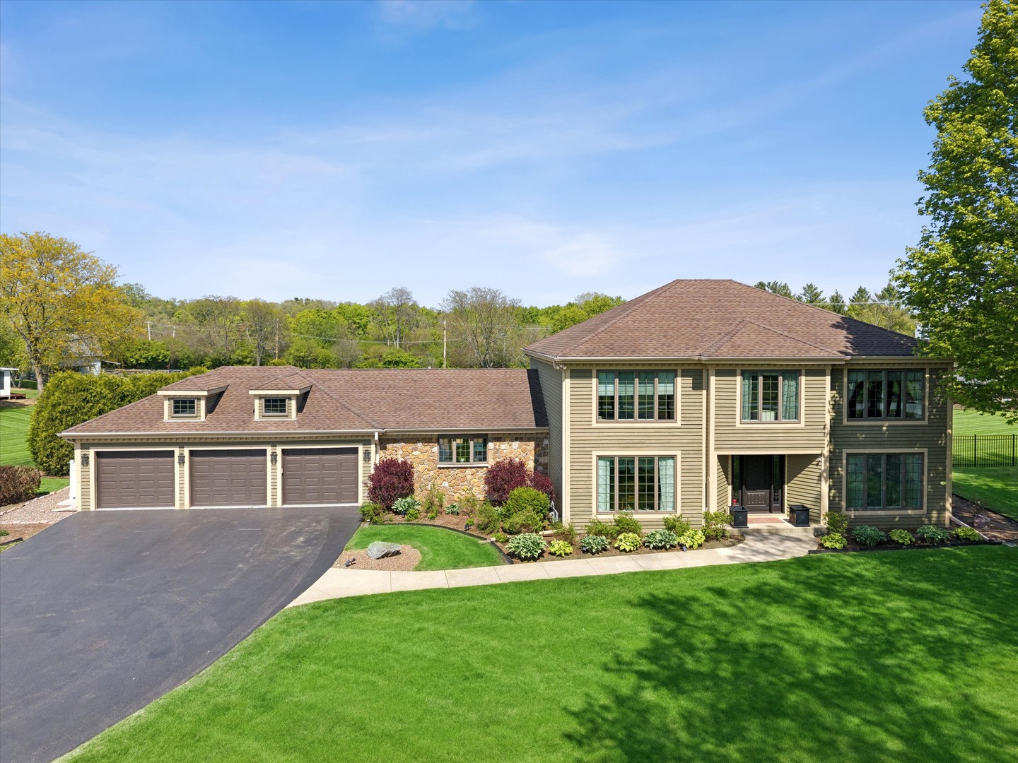 6731 Estate Lane