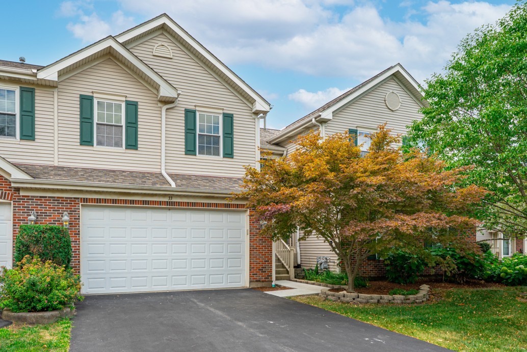 33 Stonegate Lane