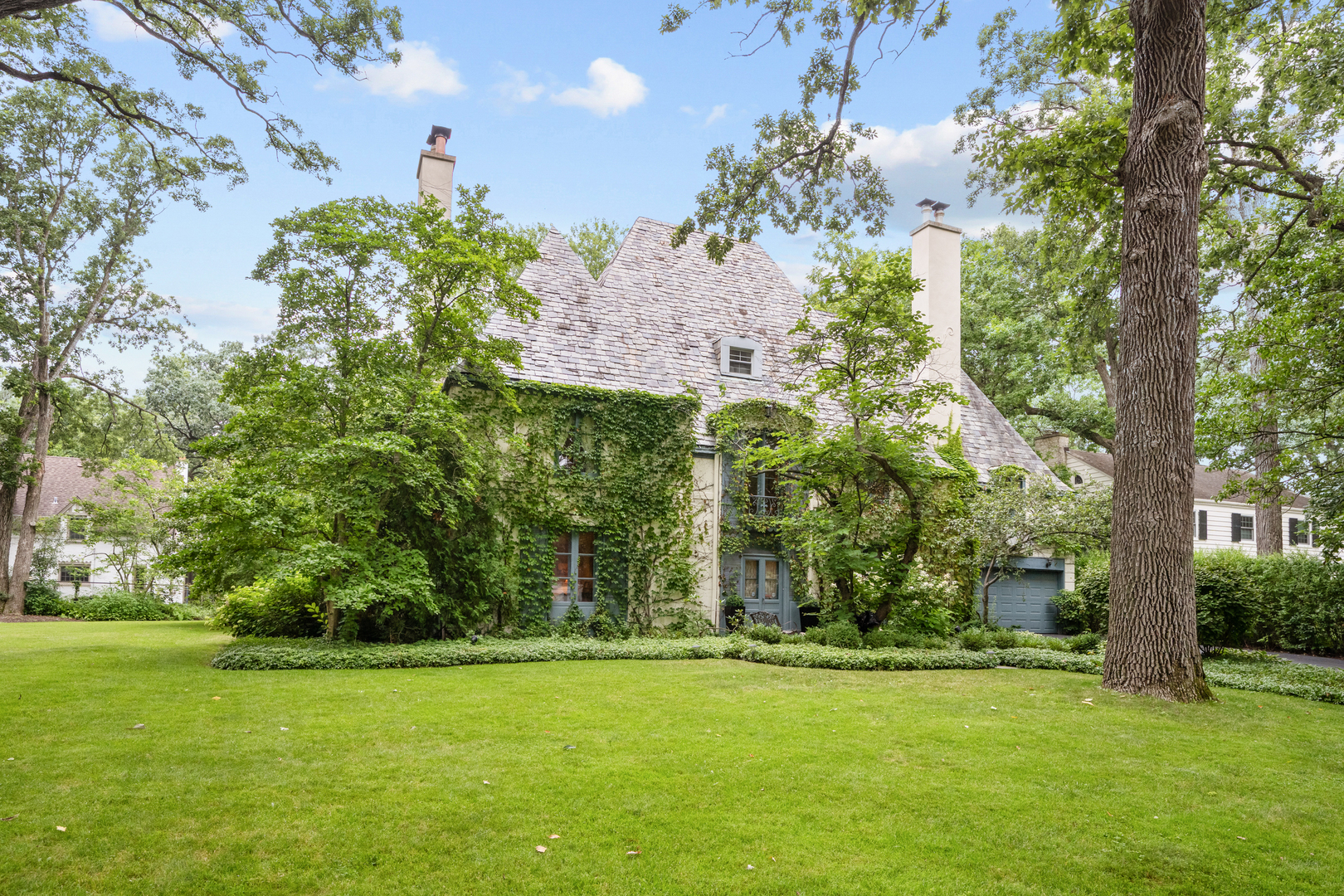 908 Elm Place