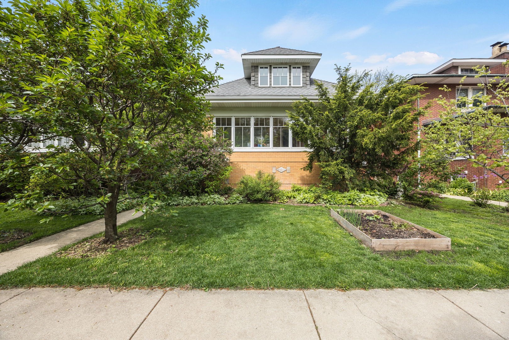 713 Humphrey Avenue