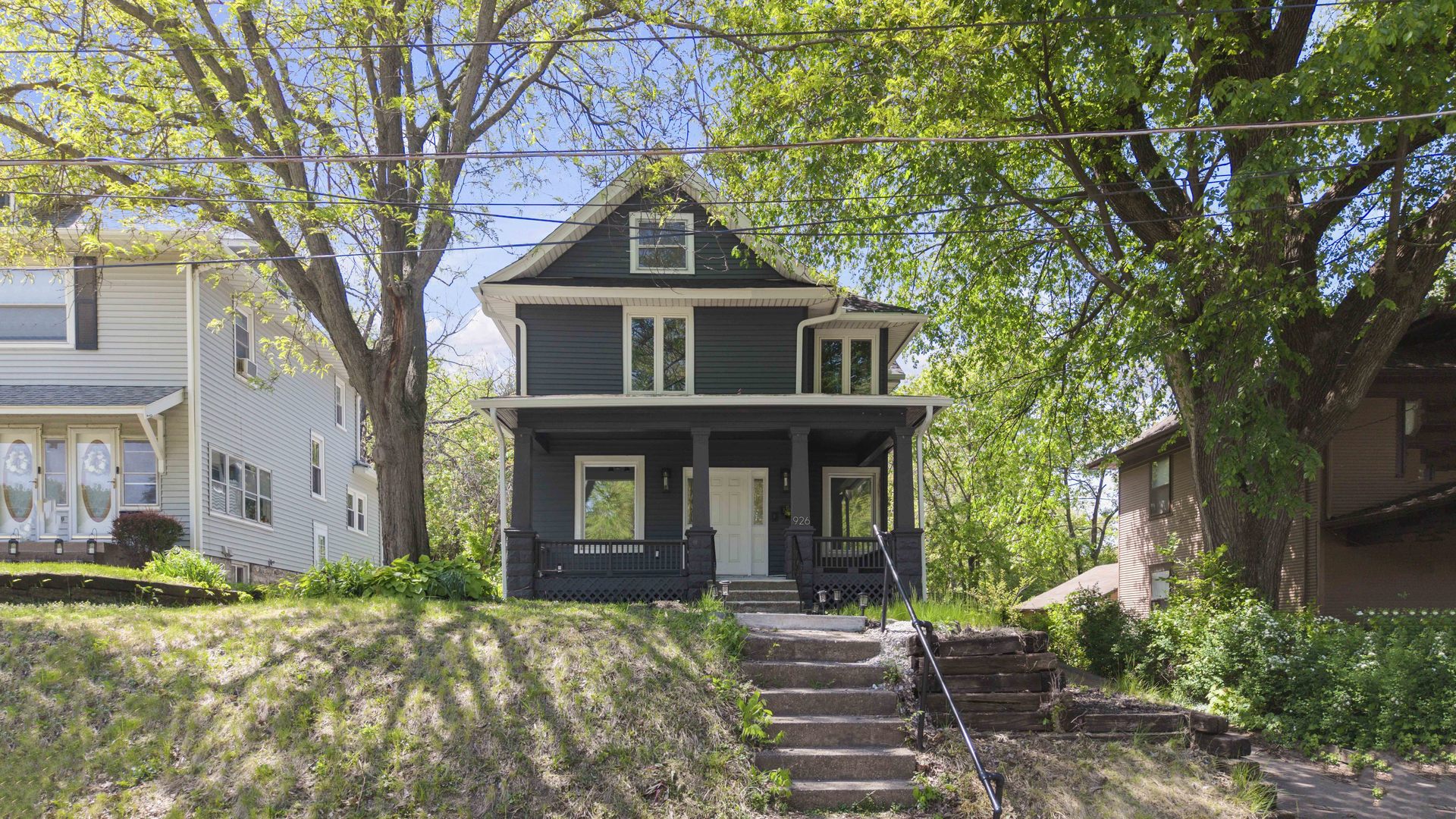 926 43rd Street