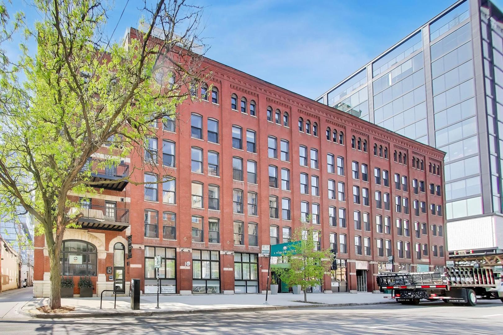 225 Huron Street