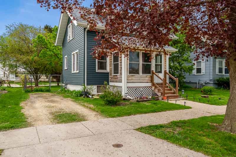 541 Roscoe Avenue