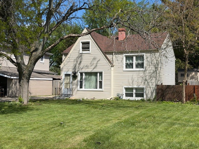 27W088 Evelyn Avenue