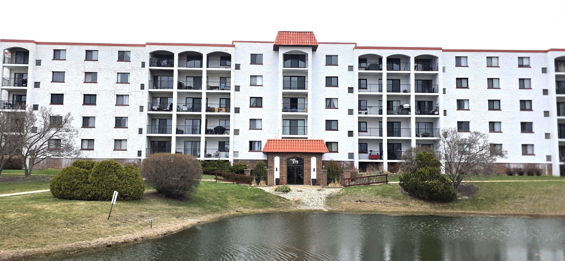 375 PLUM CREEK Drive