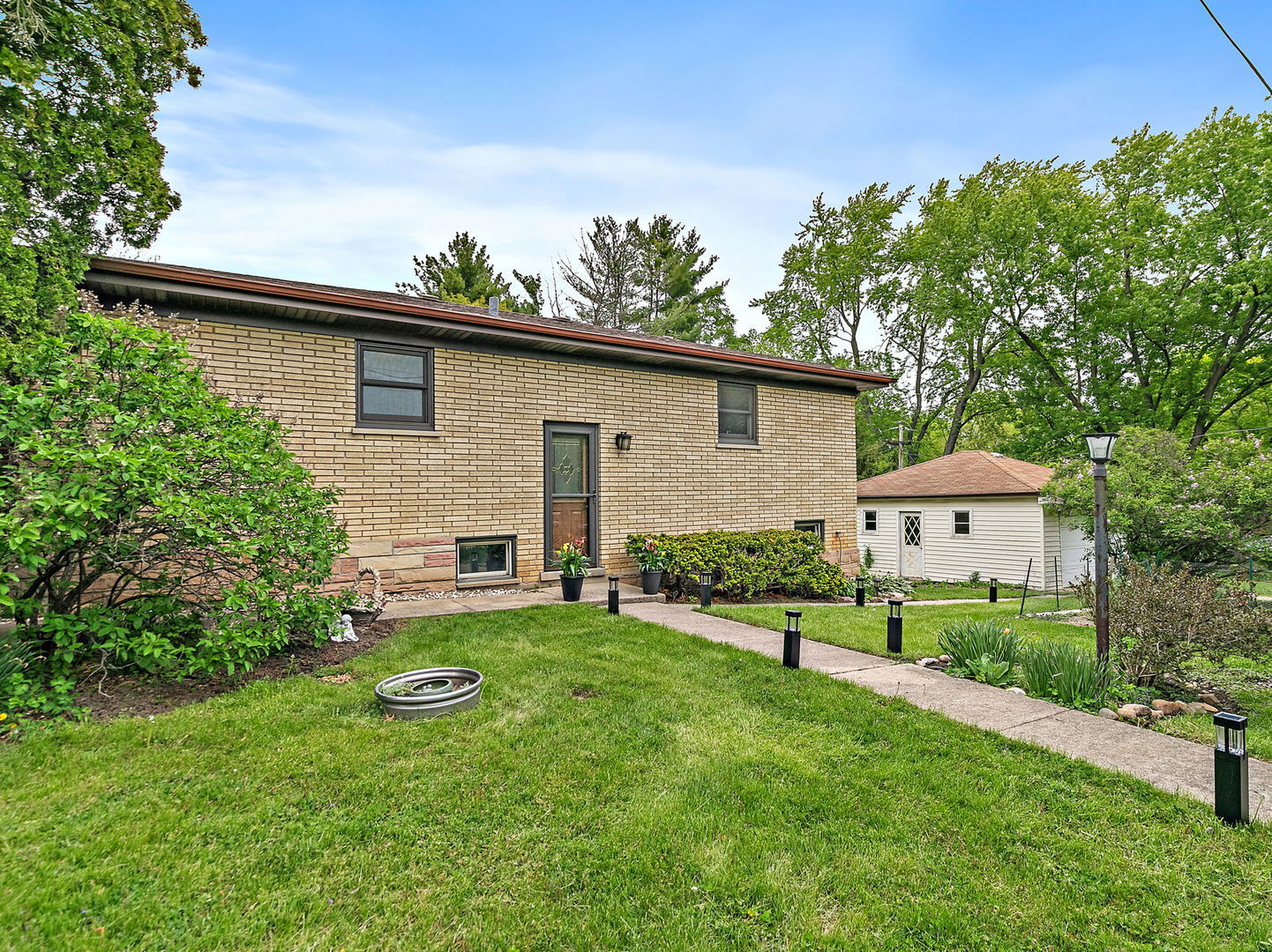 23509 Garden Lane