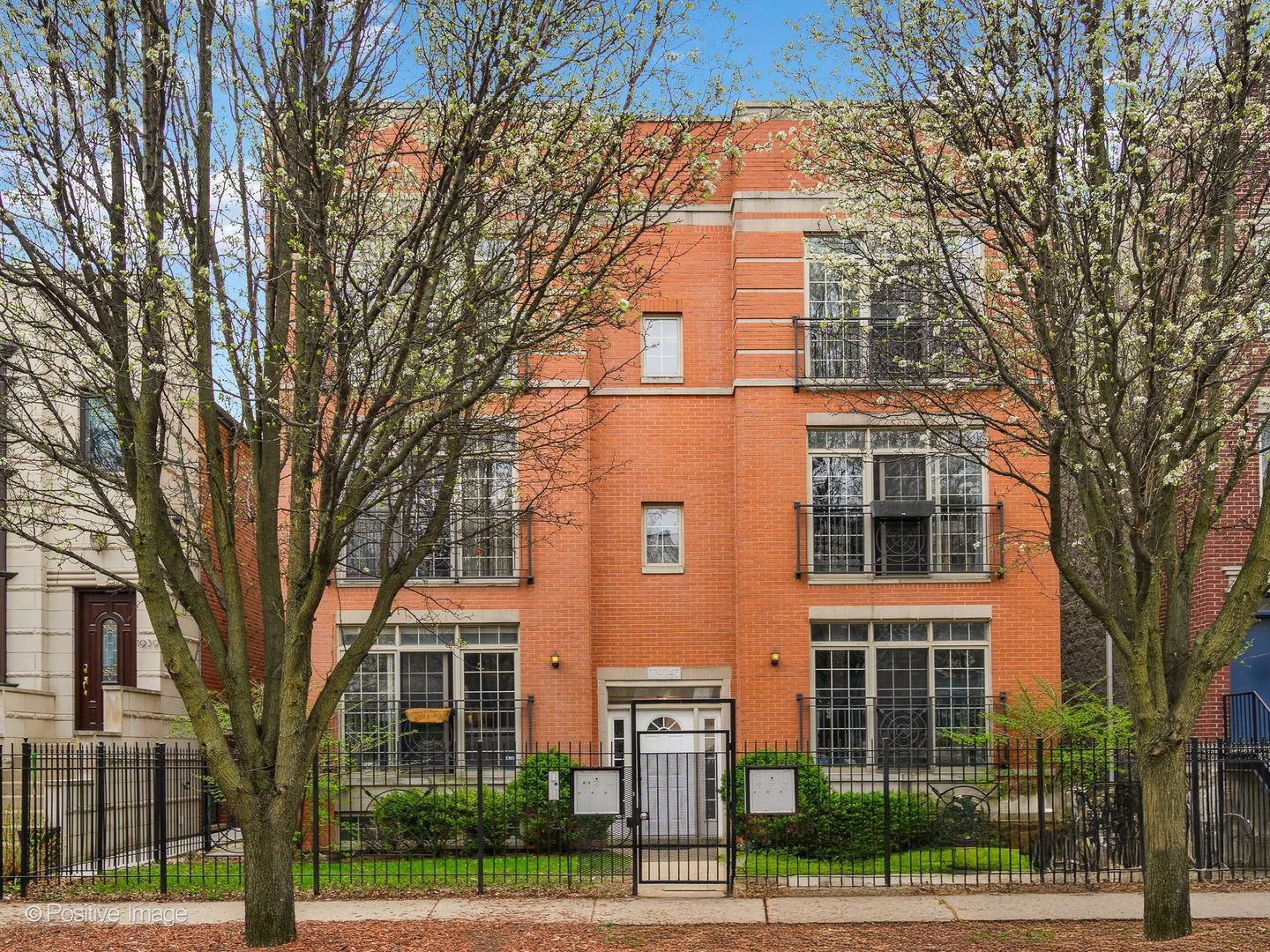 1945 Erie Street