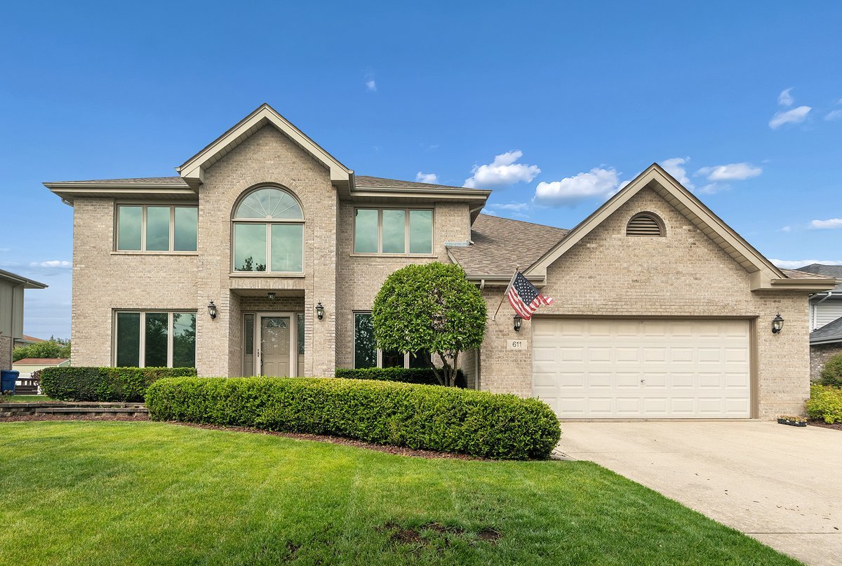 611 Vanderbilt Drive