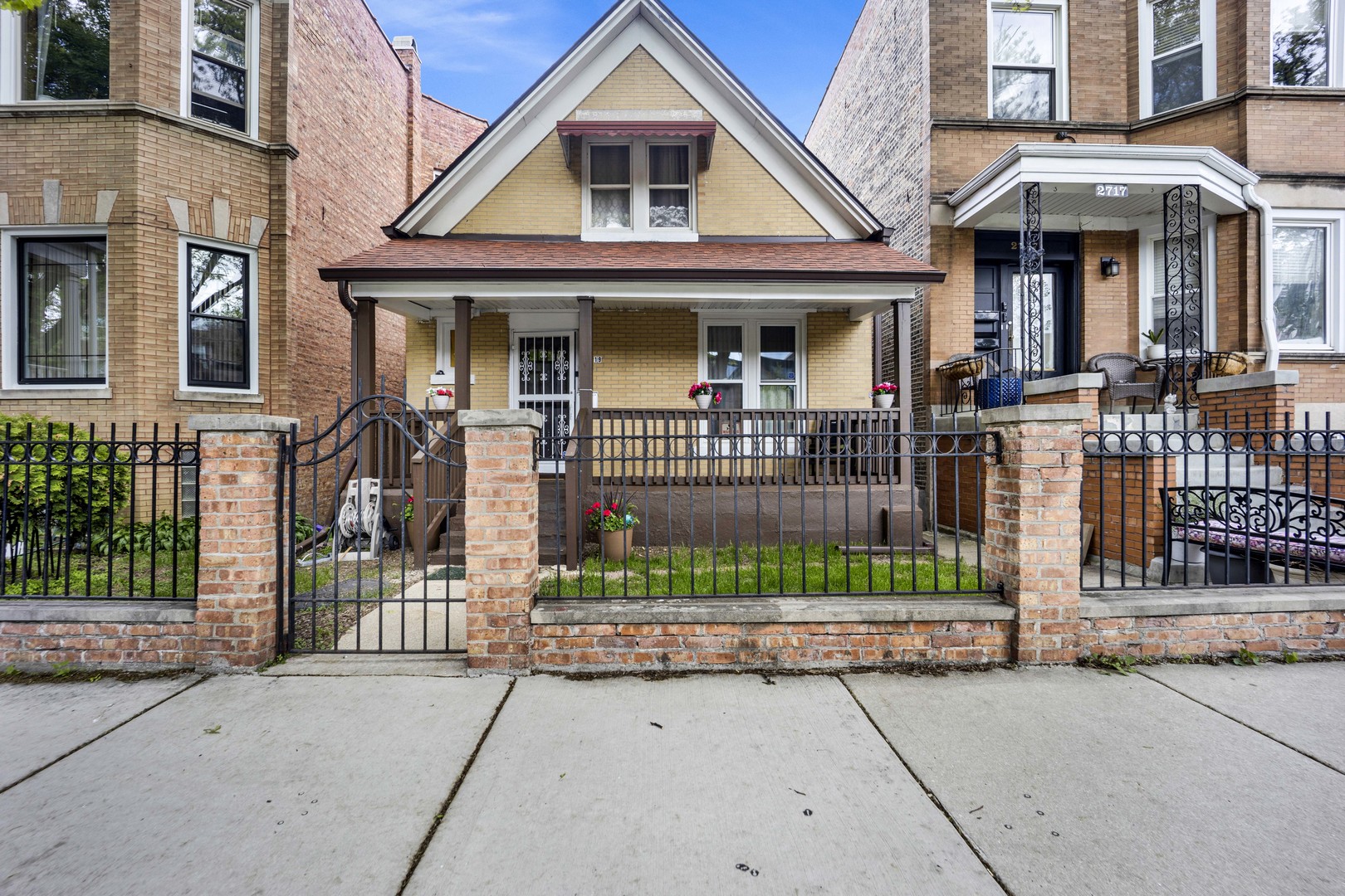 2719 Richmond Street