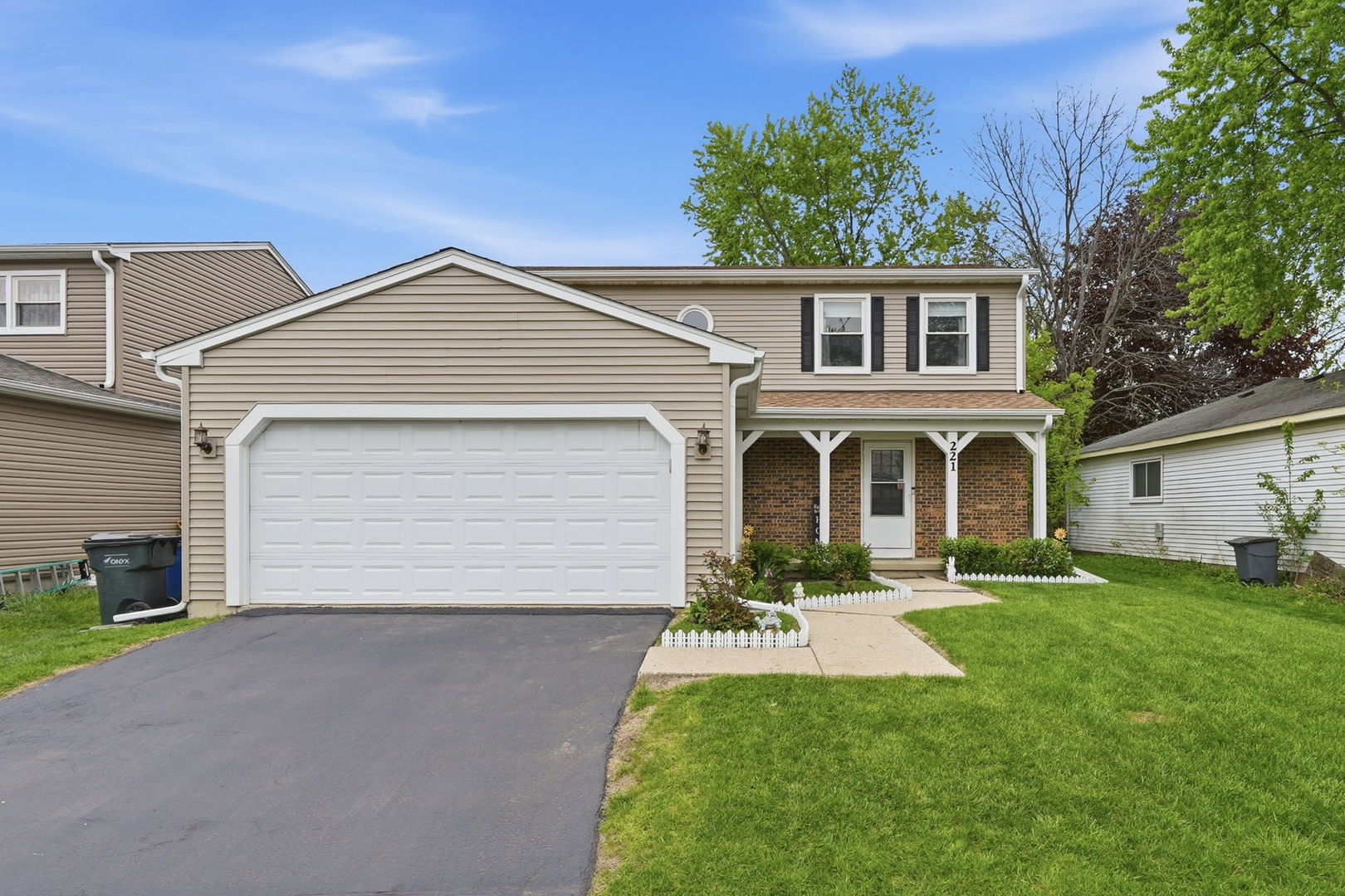 221 Lakeside Drive