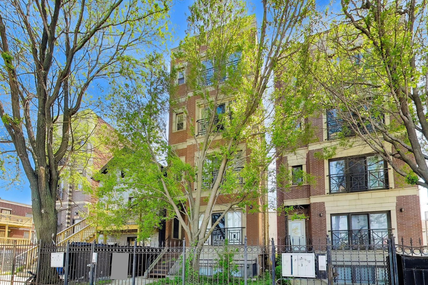 2519 Congress Parkway