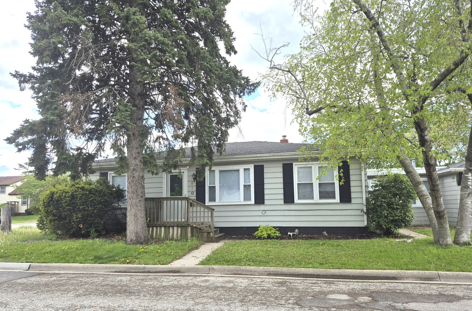 910 Cleary Avenue