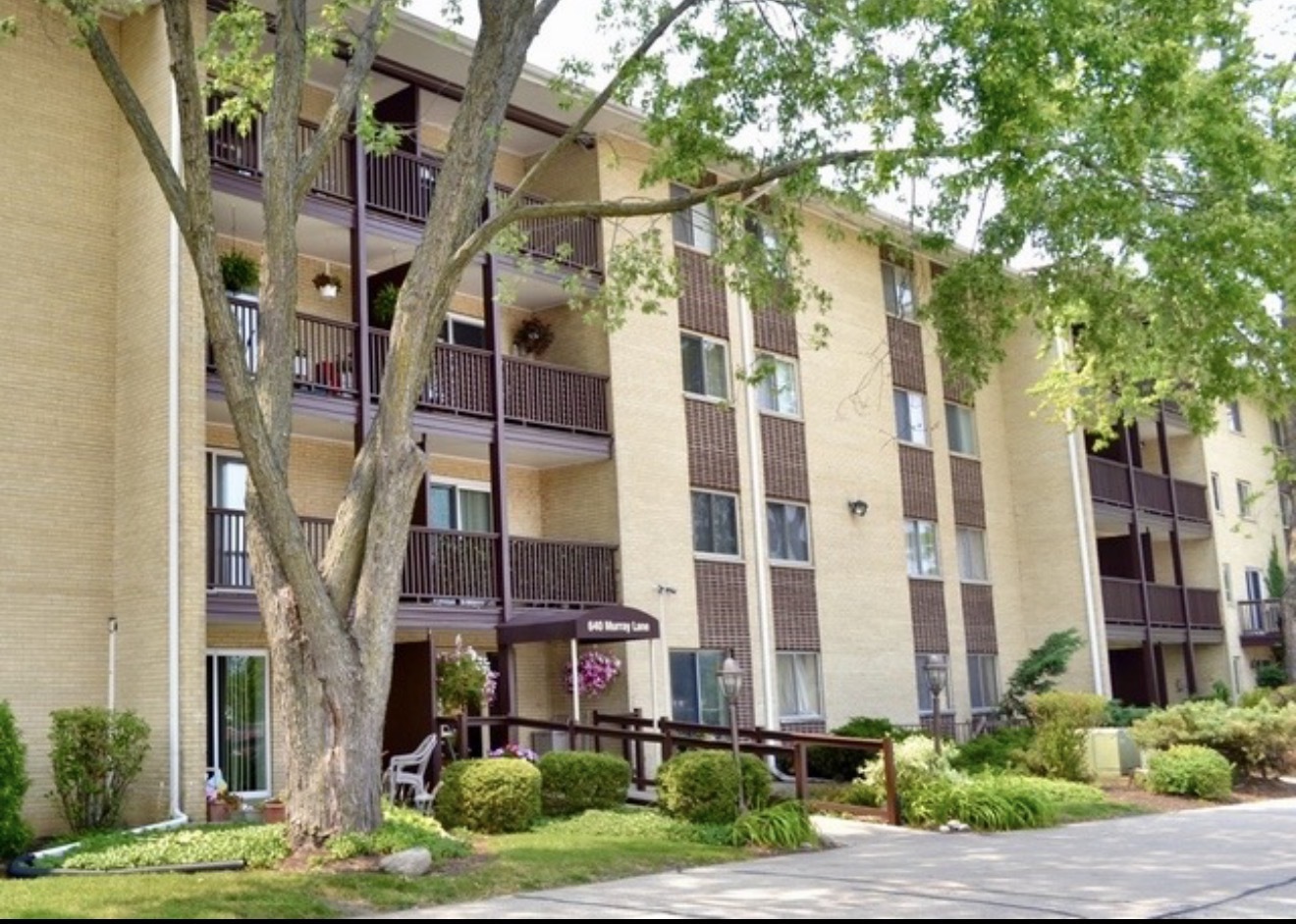 650 Murray Lane