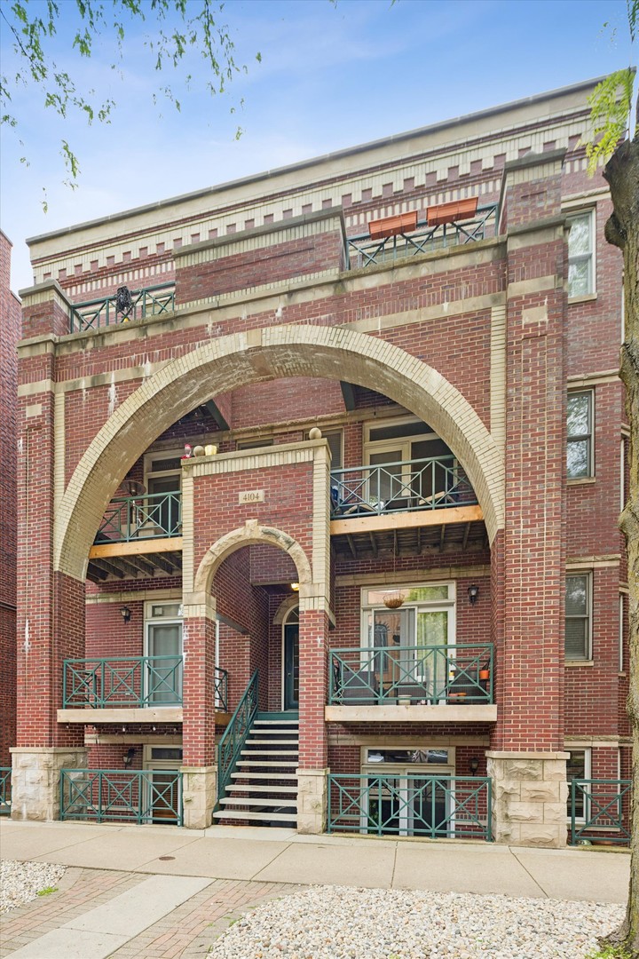 4104 Kenmore Avenue