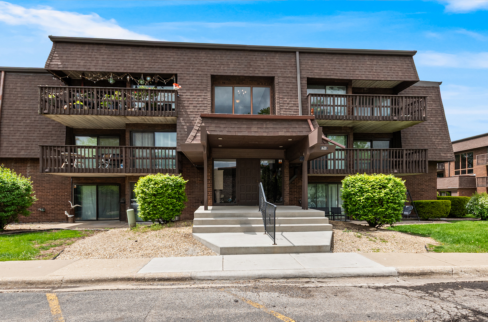 1620 Richmond Circle