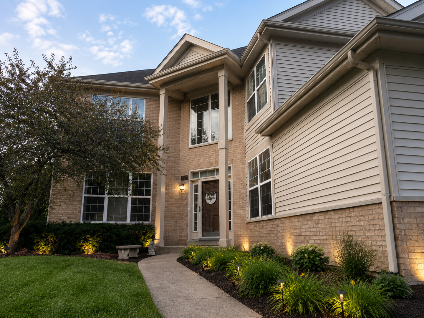 627 Mansfield Way