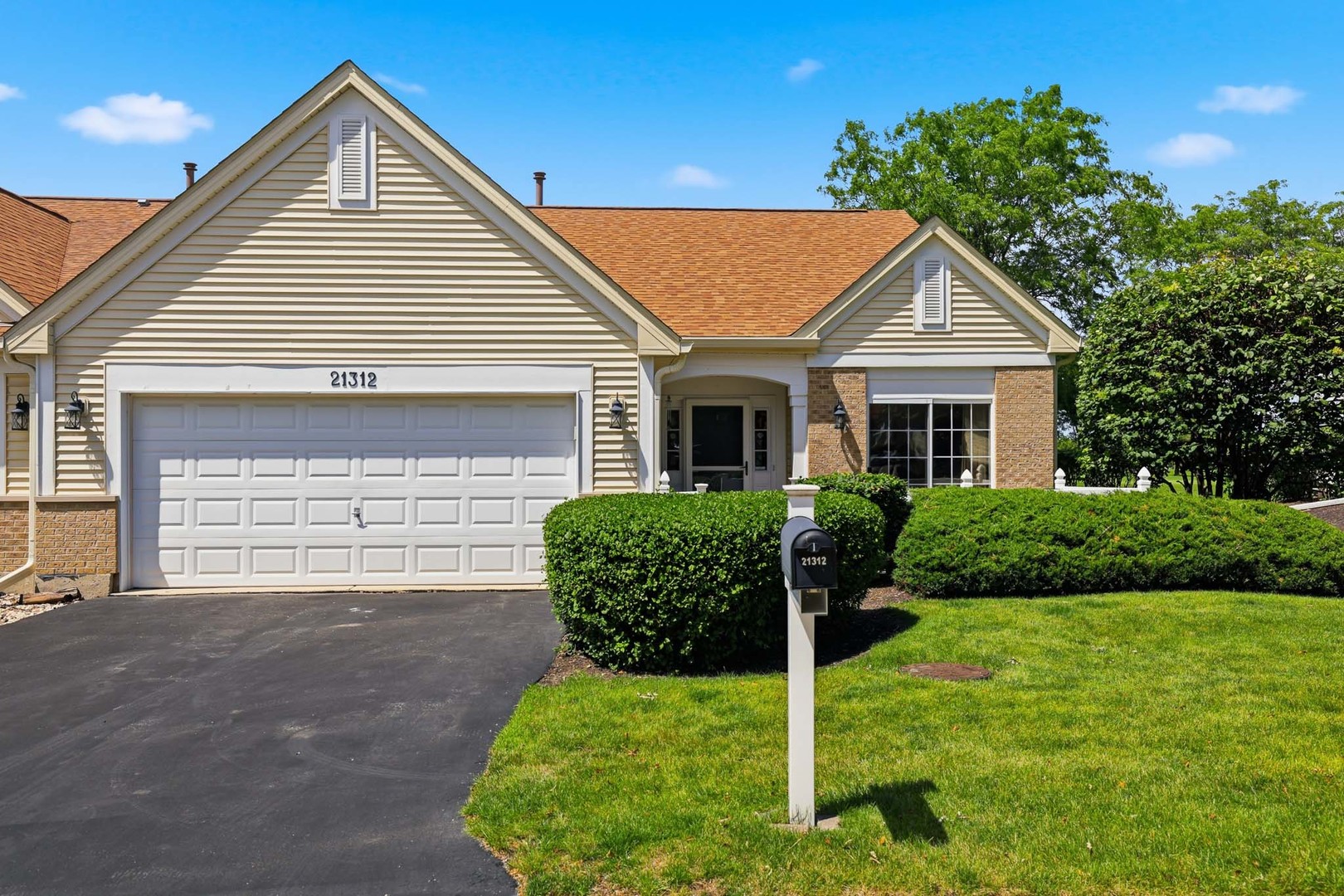 21312 Douglas Lane
