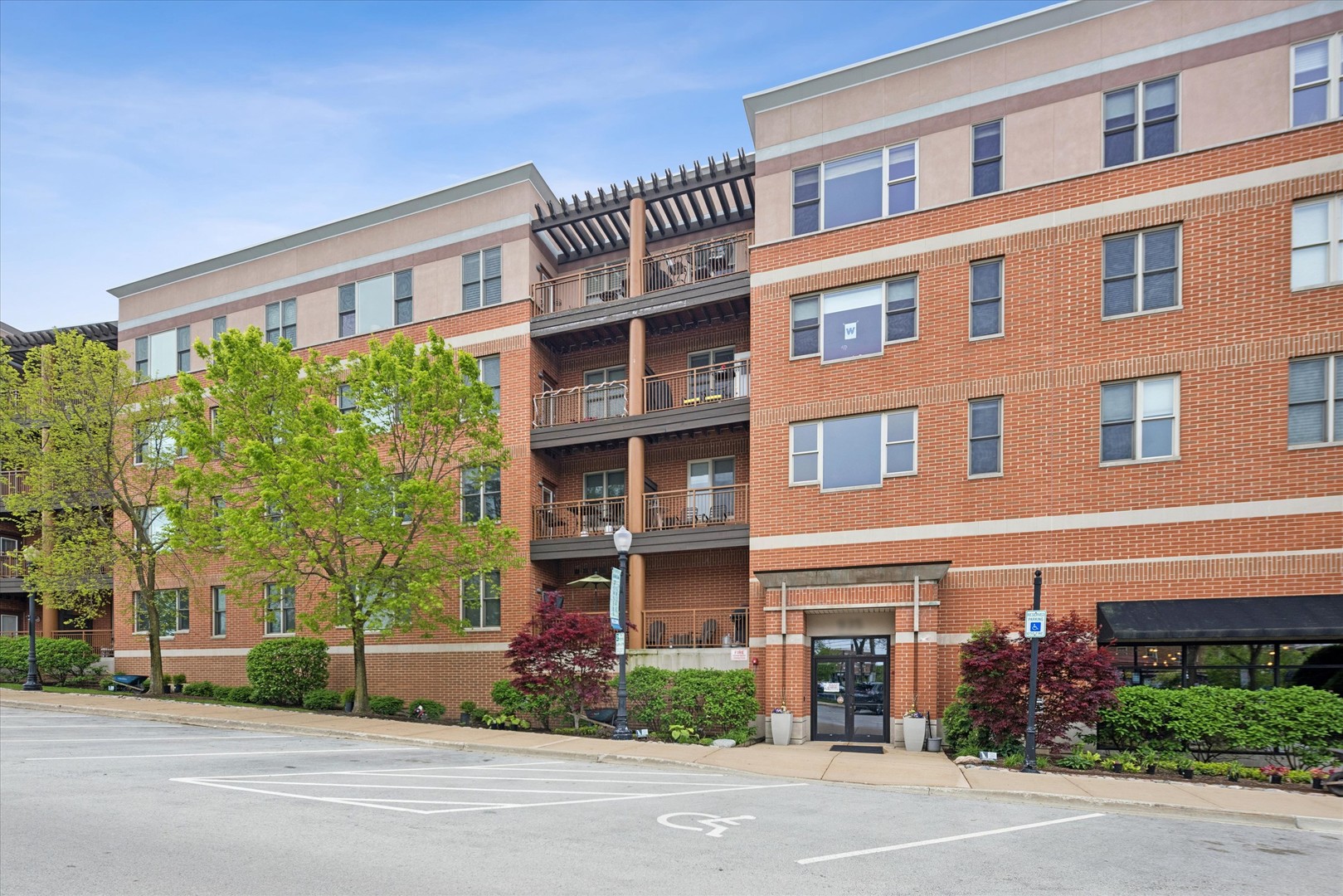 935 Burlington Avenue