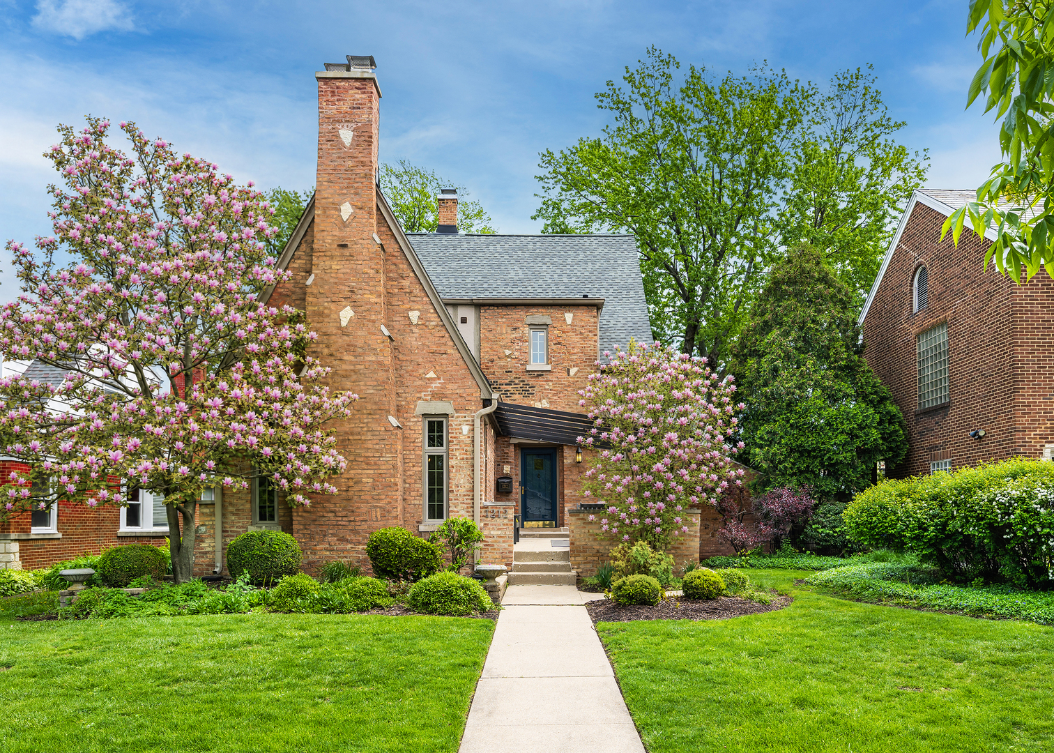 1212 Woodbine Avenue