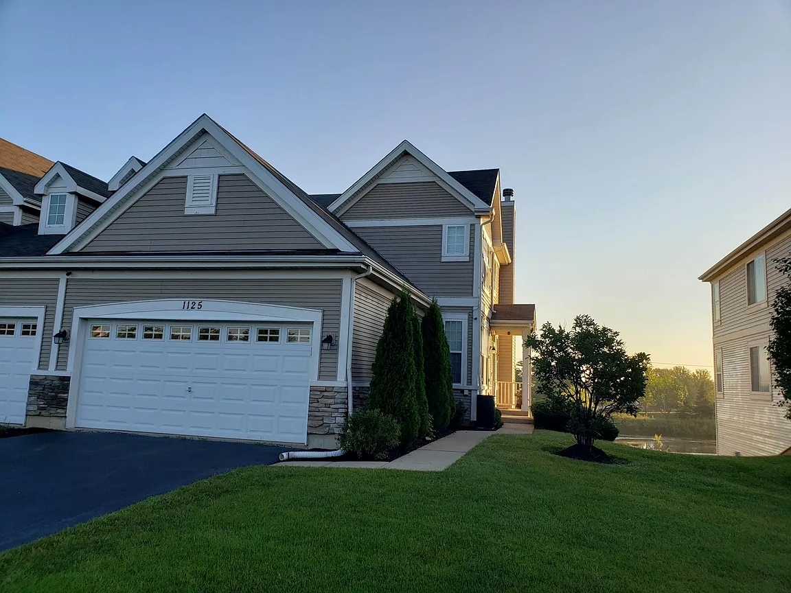 1125 Hampton Lane