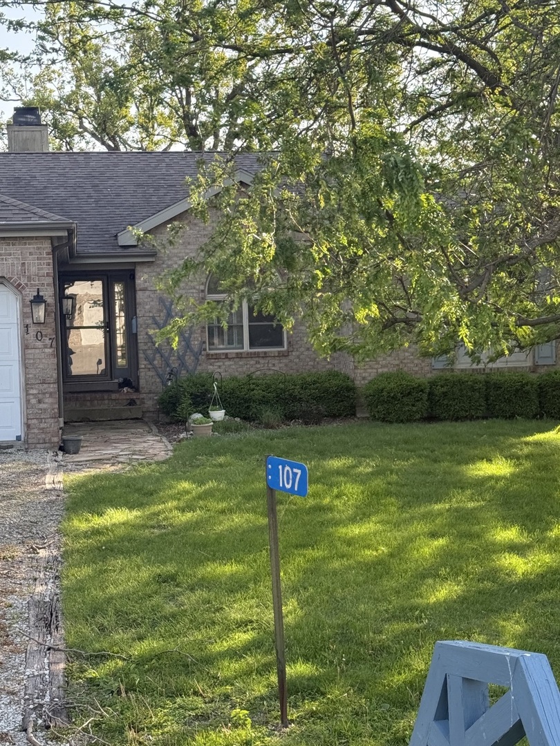 107 Comanche Trail