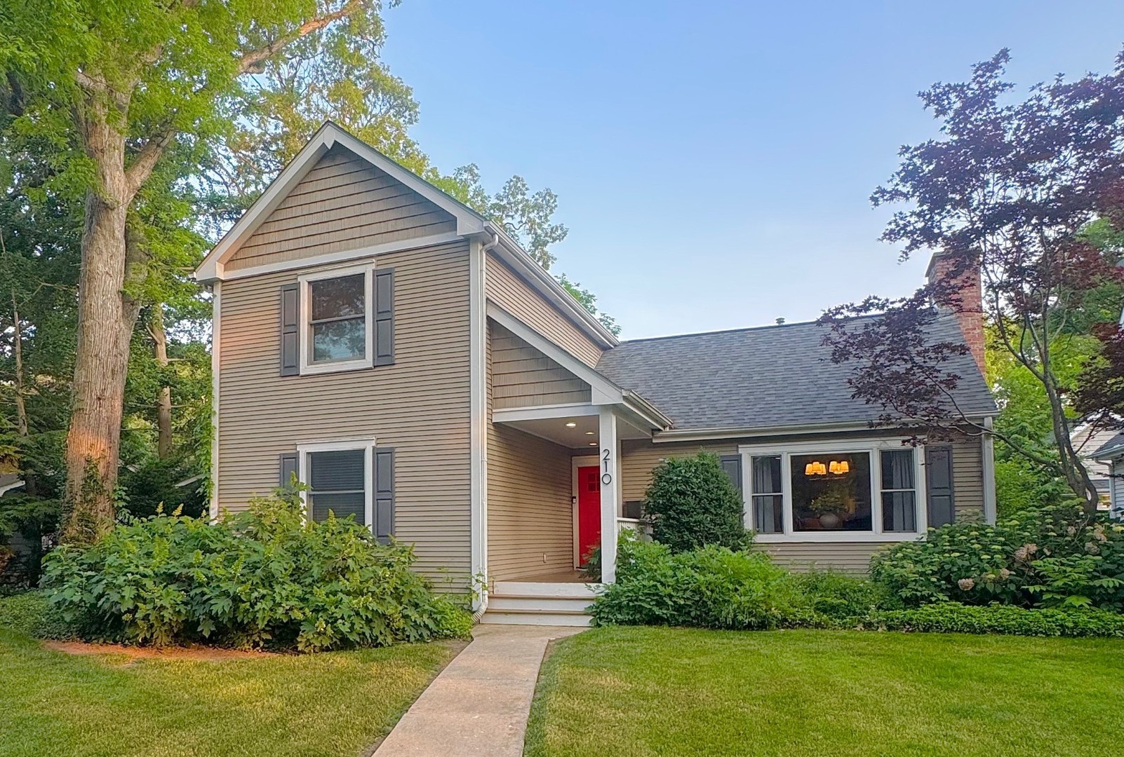 210 Woodward Avenue