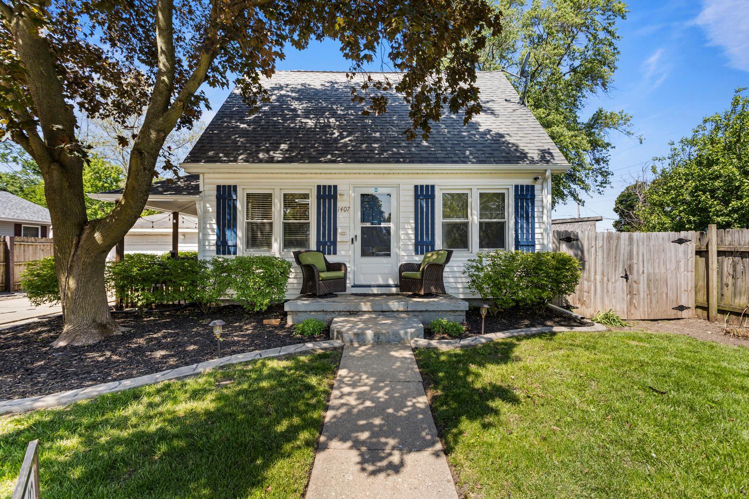1407 Walnut Street