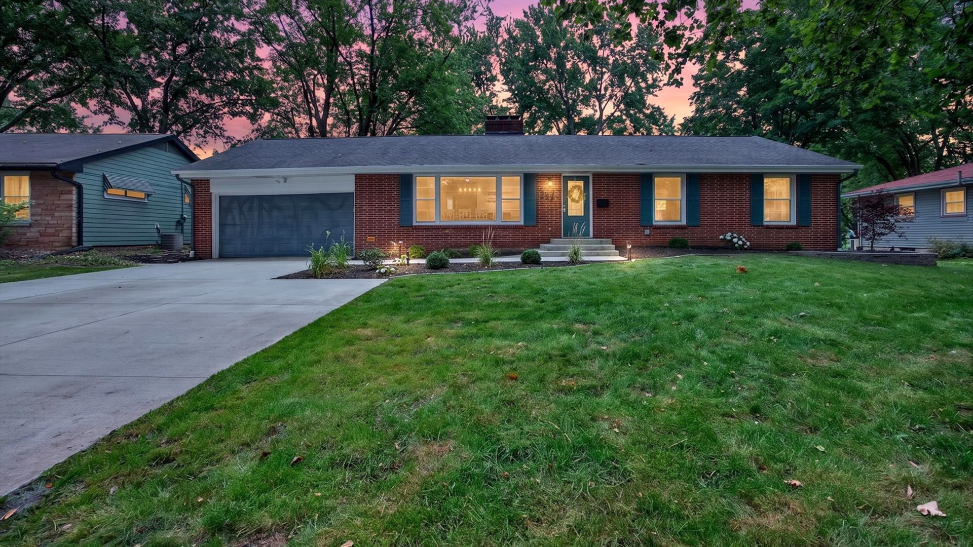1402 Maplewood Drive
