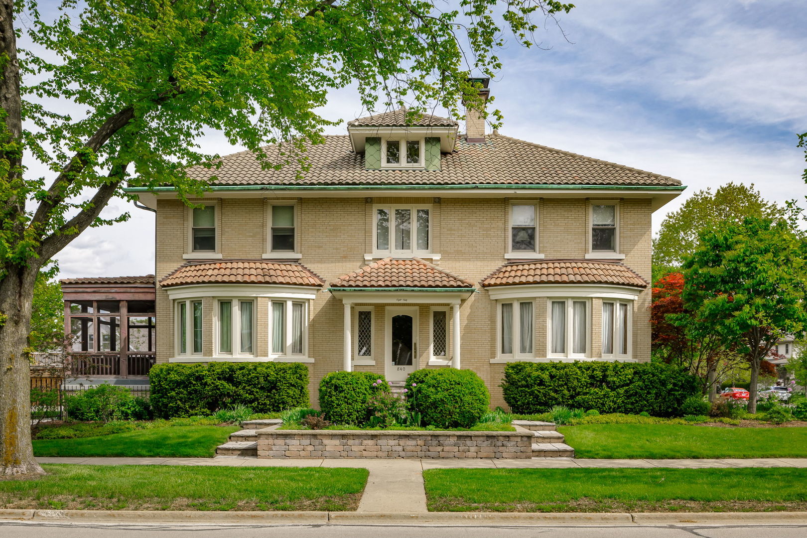 840 Augusta Boulevard