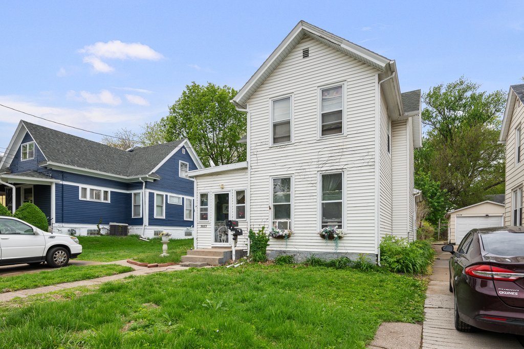 2022 IOWA Street