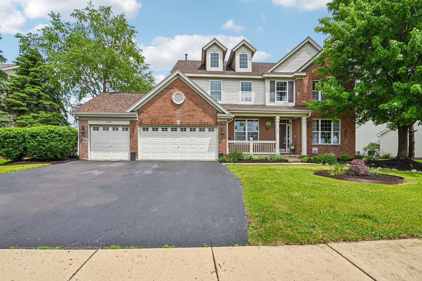 2185 Henning Lane