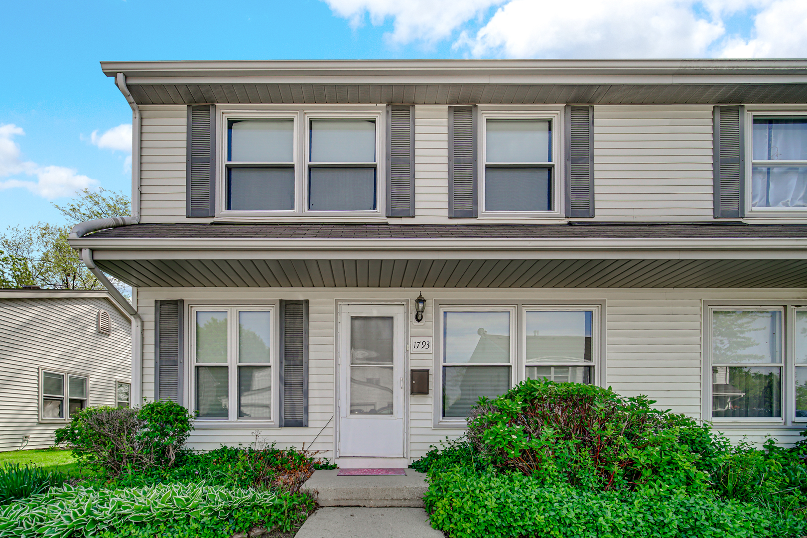 1793 Queensbury Circle