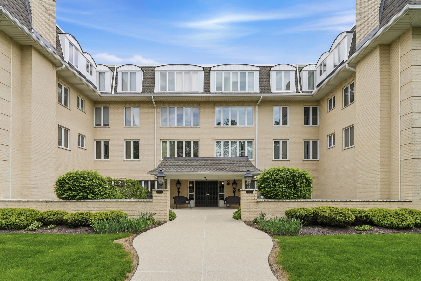 75 6th Avenue